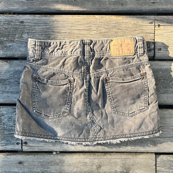 American Eagle Corduroy Mini Skirt - Picture 2 of 6
